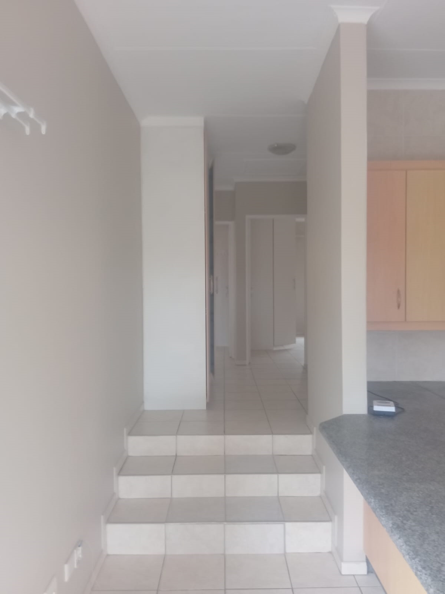 To Let 3 Bedroom Property for Rent in Amalinda Eastern Cape